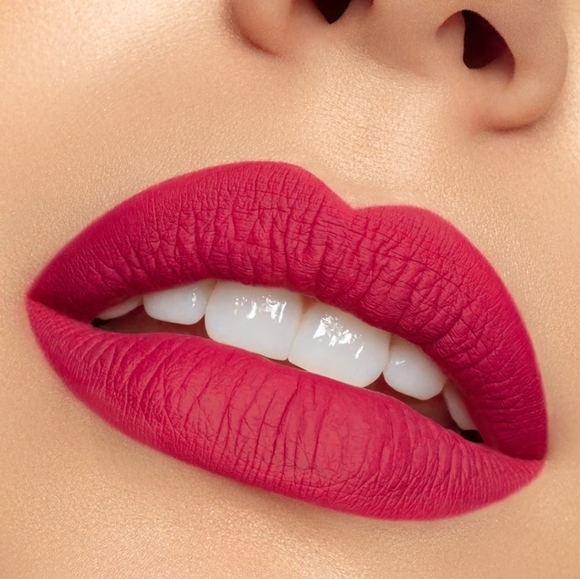 jaclyn cosmetics Other - Jaclyn cosmetics lip liner in easy peasy